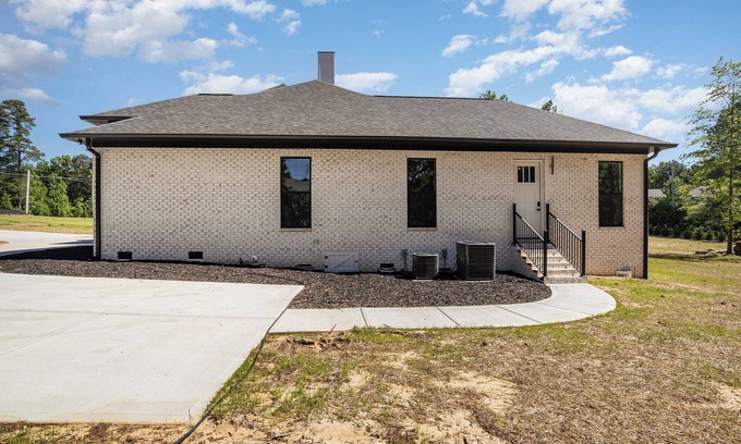 Weddington House | Modern Oasis.