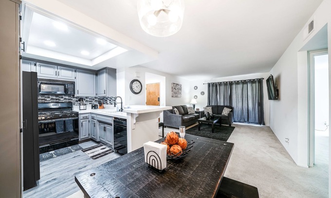 Laguna Niguel Condo | Modern OC Condo | Mins to Laguna Beach | Pool-Spa