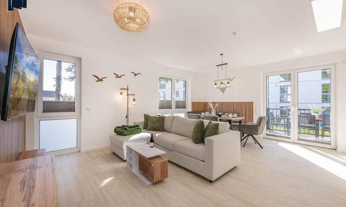 Koelpinsee Apartment | Modern "Ostsee Nest" vacation apartment near the beach - perfect for families