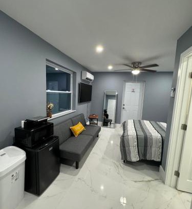 Allapattah Apartment | Modern Peaceful Studio Near Miami Center
