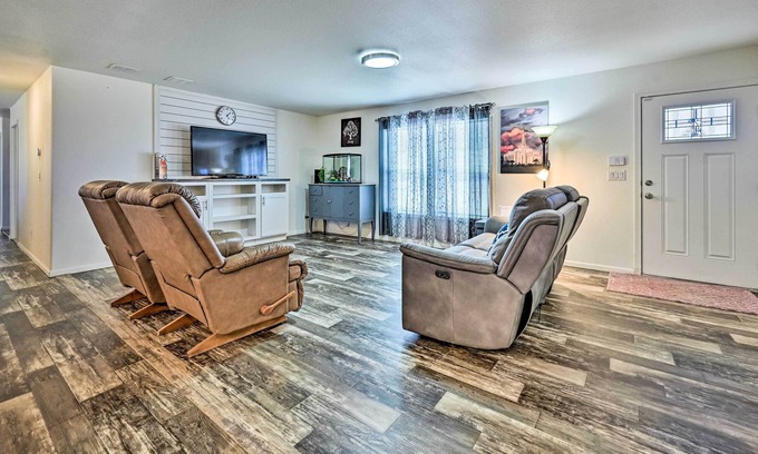 Prescott Valley House | Modern Prescott Valley Home on 2 Acres!