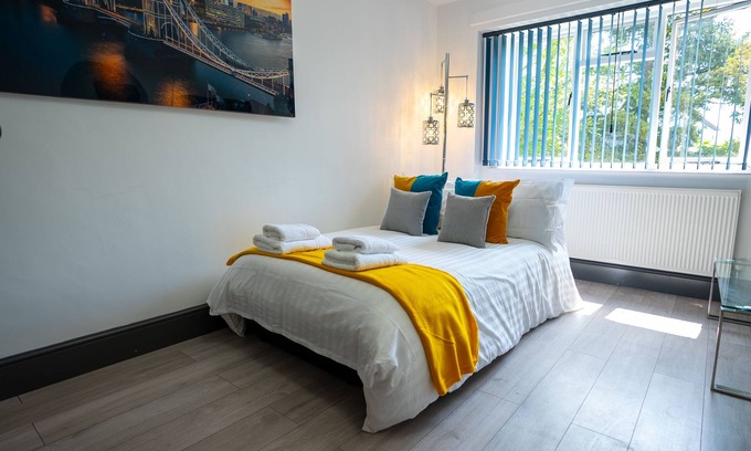 Rushmoor District Apartment | Modern Private Apartment Centrally Located