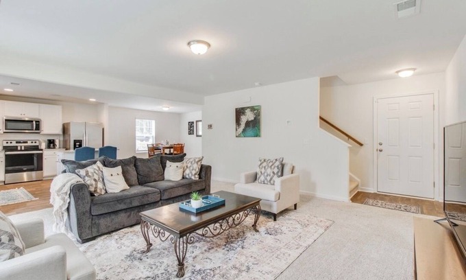 South Carolina Lakes & Blackwater Rivers House | Modern & Private Lexington Retreat Near Columbia!