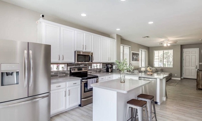 Power Ranch House | Modern Remodel + Amenities Galore!