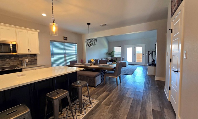 Sherman House | Modern retreat in Sherman