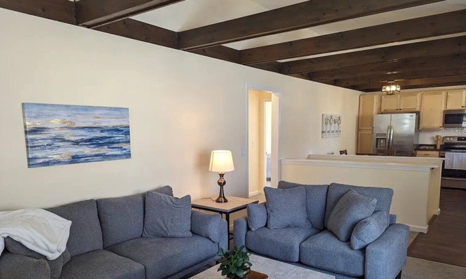 Whitewater House | Modern Retreat in the Woods near Whitewater Lake