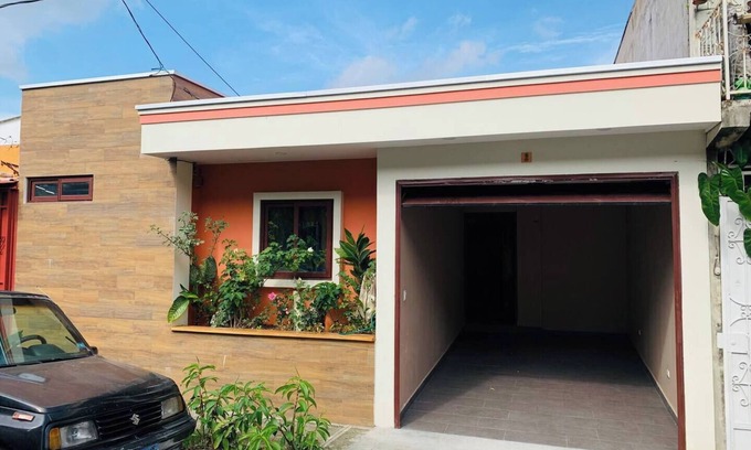 San Salvador House | Modern, Safe & Private Home in San Marcos – WiFi + AC + Full Laundry