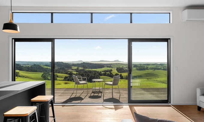 Waipu House | Modern Sanctuary - Waipu Holiday Home