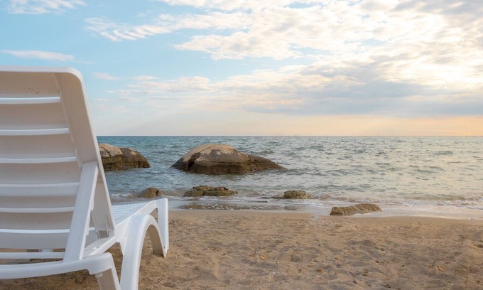 Basanija House | Modern semi-detached house, quiet location, 6 minutes to the coast.
