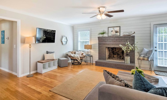 Harborgate Shores House | Modern 'Southern Comforts' Home Near Charleston