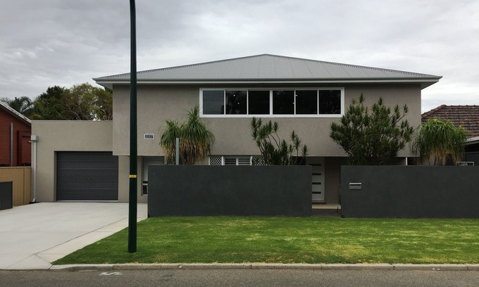 Wembley House | Modern spacious 2 story home