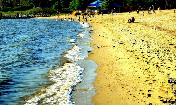 Central Newport News Condo | Modern, Spacious Condo with Loft, Minutes from the Beach!