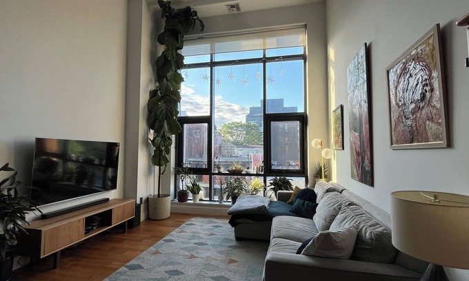 Greenpoint Apartment | Modern & spacious family friendly apartment in Greenpoint. Rooftop w city views.