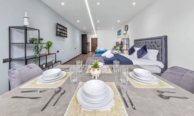 Golders Green Apartment | Modern Spacious Sleeps 4 Studio Golders Green