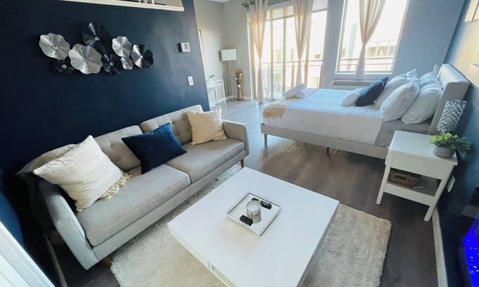 Union Park Apartment | Modern Spacious Studio Apartment