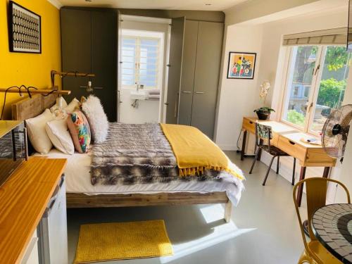 Rondebosch Apartment | Modern studio apartment