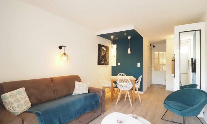 La Grande-Motte Apartment | Modern studio for 4 people with parking