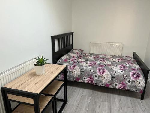 Langley Marish Apartment | Modern Studio flat with free parking