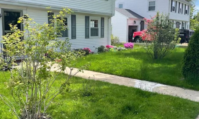 Belmont Apartment | Modern Studio near Universities Pharma & Hospitals