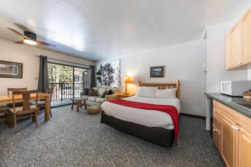 Truckee House | Modern Studio w/Balcony #211 at Donner Lake Village