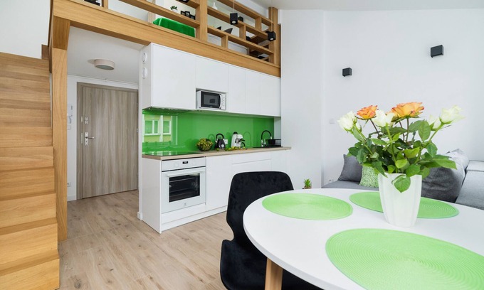 City Centre Apartment | Modern Studios Stachowicza by Renters