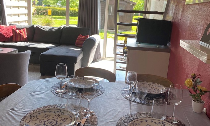 Bruinisse House | Modern, sunny FH by the sea family-friendly top-renovated 17.24.9.25Last min.
