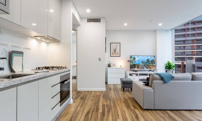 Zetland Apartment | Modern Sydney-sider Experience
