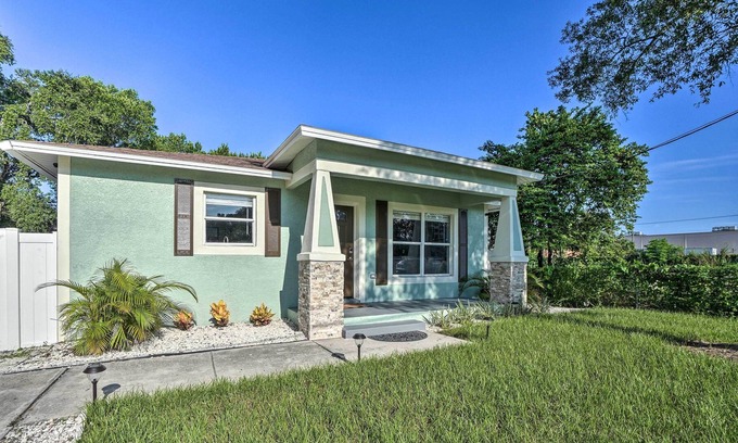 Orient Park House | Modern Tampa Cottage ~ 6 Mi to Downtown