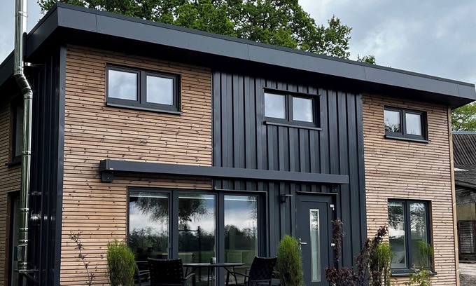Wanna House | Modern Tinyhaus peat house in Ahlenmoor near the North Sea Wadden Sea