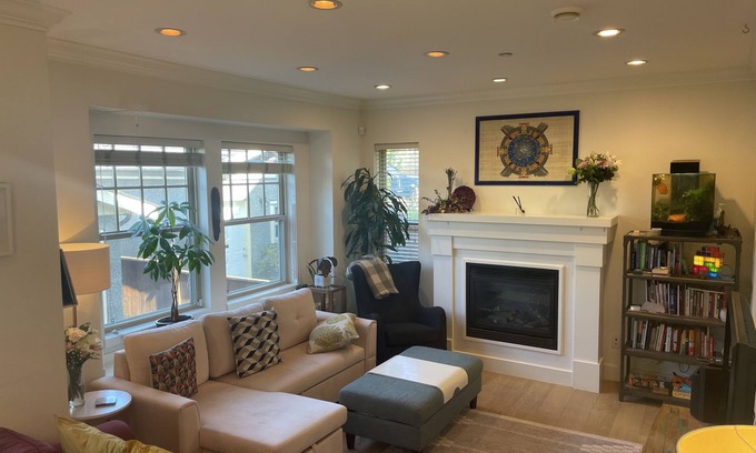 Grandview-Woodland House | Modern townhome sleeps 6 with backyard, 10 min from downtown in desirable area