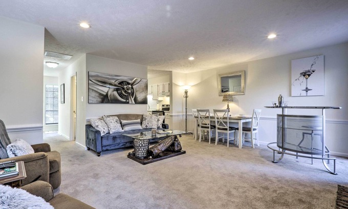 Pinehurst House | Modern Townhome w/Deck & Golf Course Views!
