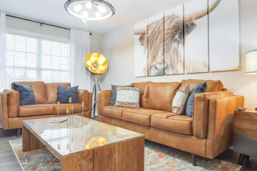 Cookeville House | Modern Townhome Walk to Tennessee Tech University