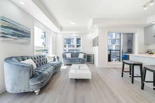 Oakville House | Modern Townhouse Rooftop Vibes