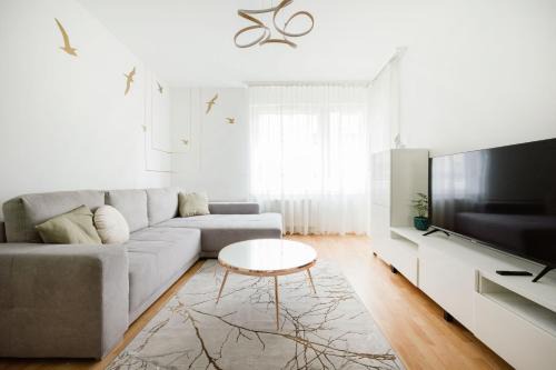 Ujlipotvaros Apartment | Modern two-bedroom apartment with free parking