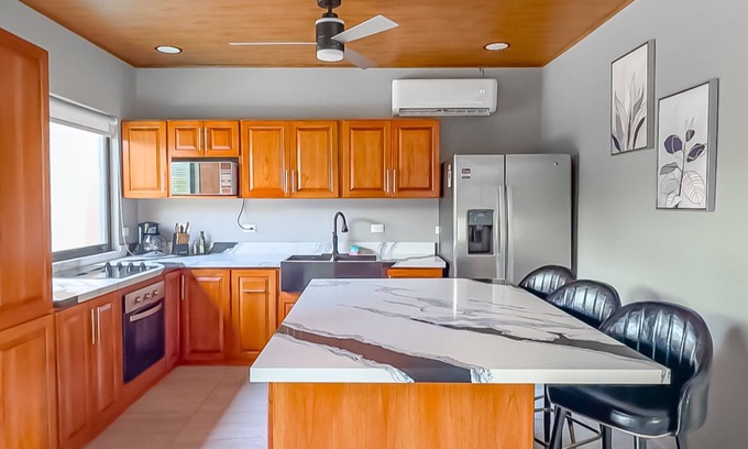 Uvita House | Modern Uvita Beachhouse by Whale's Tale