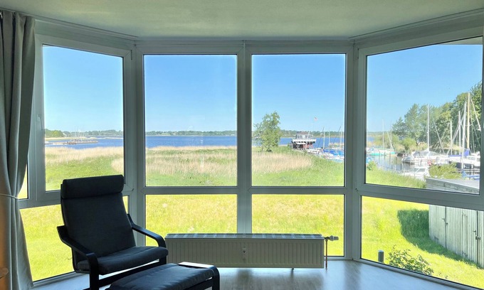 Fahrdorf Apartment | Modern vacation apartment N°9 Stexwig with panoramic Schlei view