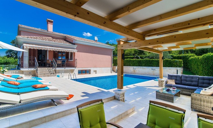 Matohanci Villa | Modern Villa in Rovinj with Private Swimming Pool