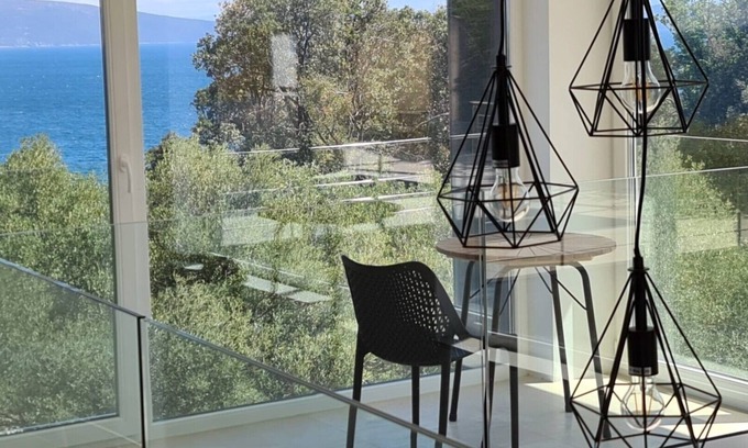 Ravni Villa | Modern Villa Tata with a swimming pool