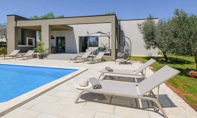 Filipana House | Modern Villa Tonina with pool in Filipana, Marčana