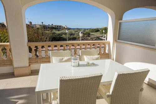Colonia Sant Jordi Apartment | Moderne Ferienwohnung Primavera