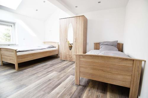 Rheindorf Apartment | Moderne Ferienwohnung mit Sat-TV & WLAN