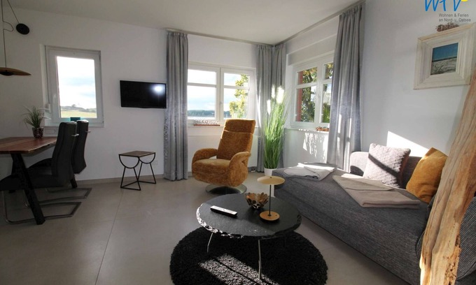 Neuensien Apartment | Moderne Ferienwohnung mit Malerischem Seeblick!