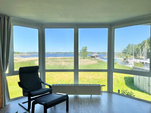 Fahrdorf Apartment | Moderne Ferienwohnung N°9 Stexwig mit Panorama Schleiblick