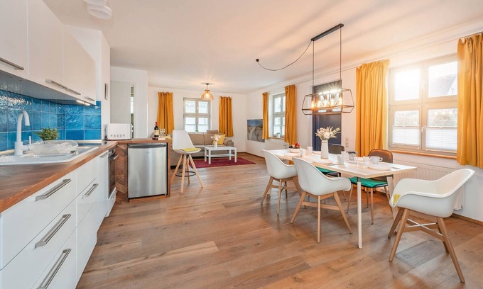 Mellenthin House | Modernes Ferienhaus mit Garten