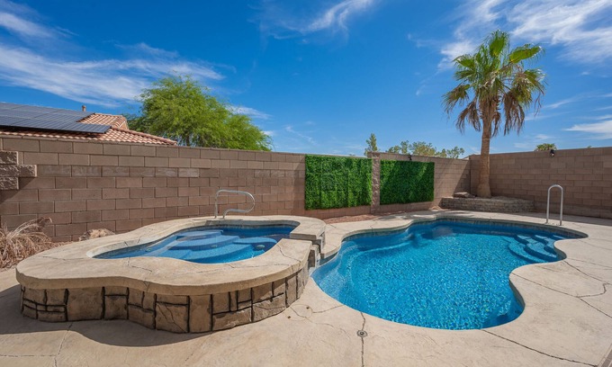 Fort Mohave House | Mohave Desert Pool Home