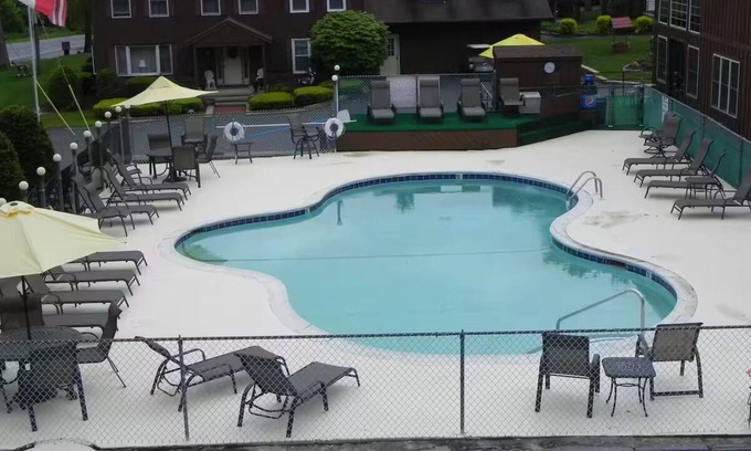Lake George Resort | Mohican Resort Motel - 2 Bedroom Efficiency