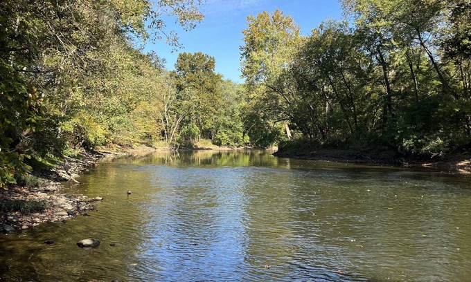 Glenmont Cottage | Mohican riverfront property on Wally Road.