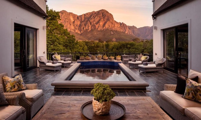 Cape Winelands House | MolenVliet Vineyards