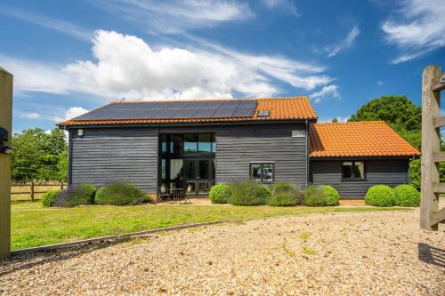 Saxmundham House | Moles Meadow