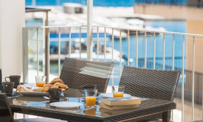 Cala Bona Apartment | MOLL 3